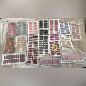 (21) Solid Color/Glitter Nail polish strip sets 💅🏻